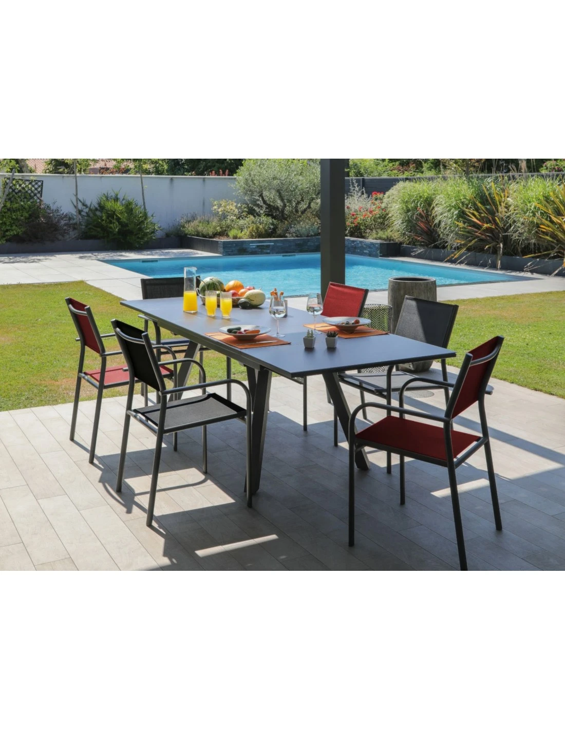 Table De Jardin AGRA Extensible 150/200/250 Cm - Aluminium Et Verre - Graphite / Gris 5 Table De Jardin AGRA Extensible 150/200/250 Cm - Aluminium Et Verre - Graphite / Gris – Image 3