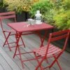 Table Pliante Carrée Greensboro 2 Places - Groseille -Produits De Jardin table pliante carree greensboro 2 places groseille